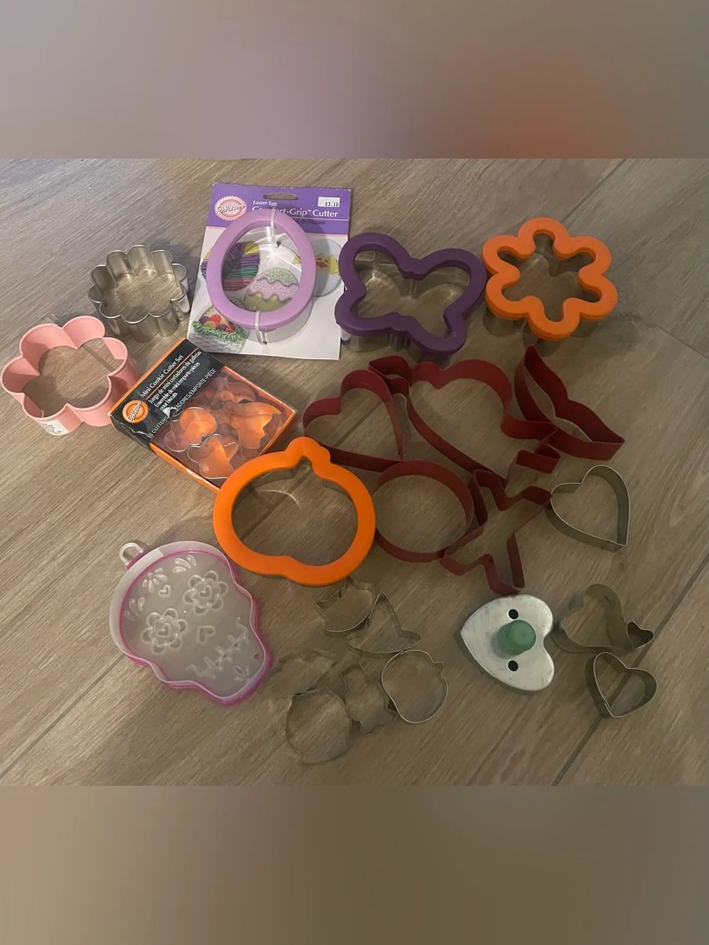 Wilton Orange, Purple & Pink Assorted Cookie Cutters Set